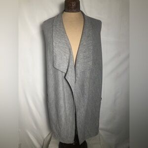 Womens Grey Sweater. 30” pit to pit